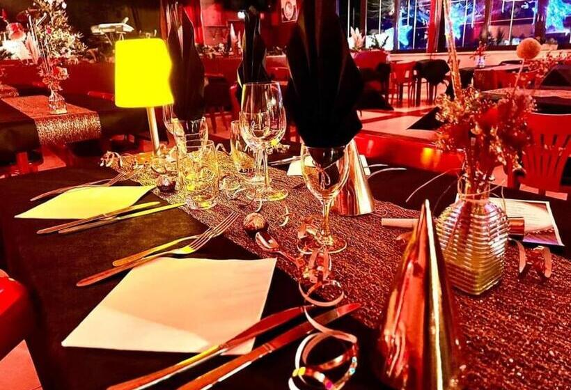 בית מלון כפרי Et Spa Du Scharrach