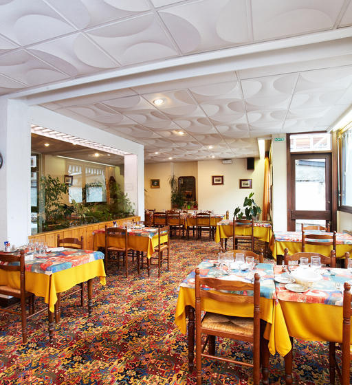 ホテル Hôtel De Paris