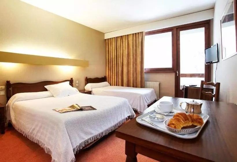 هتل Hôtel De Paris