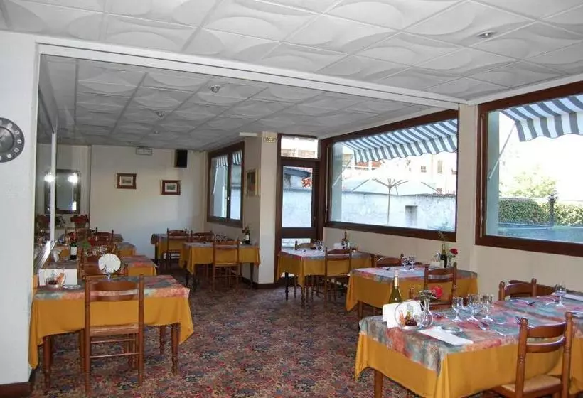 هتل Hôtel De Paris