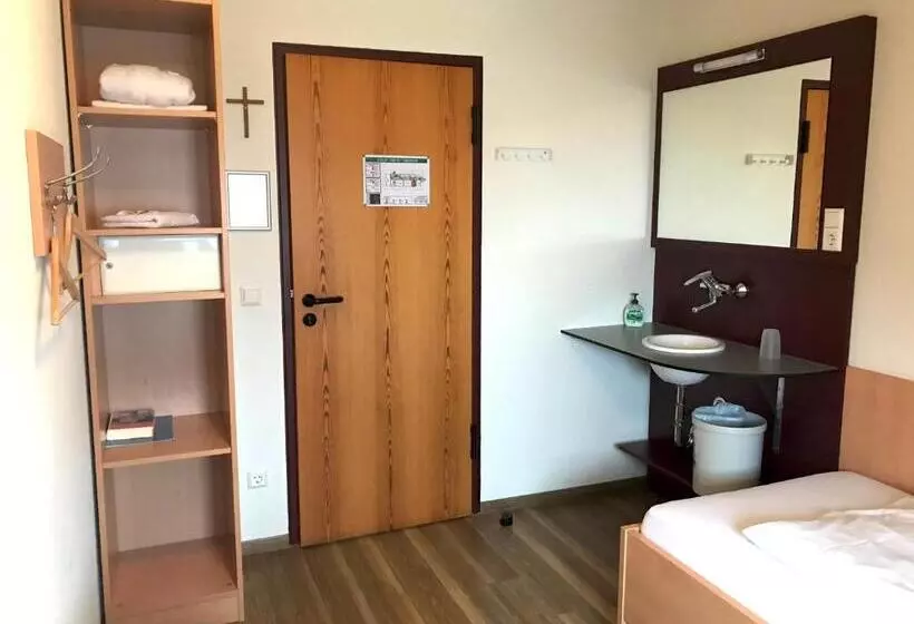 Hotelli Jugendhaus Michaelsberg