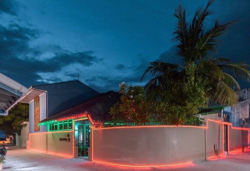 Hotel Narnia Maldives