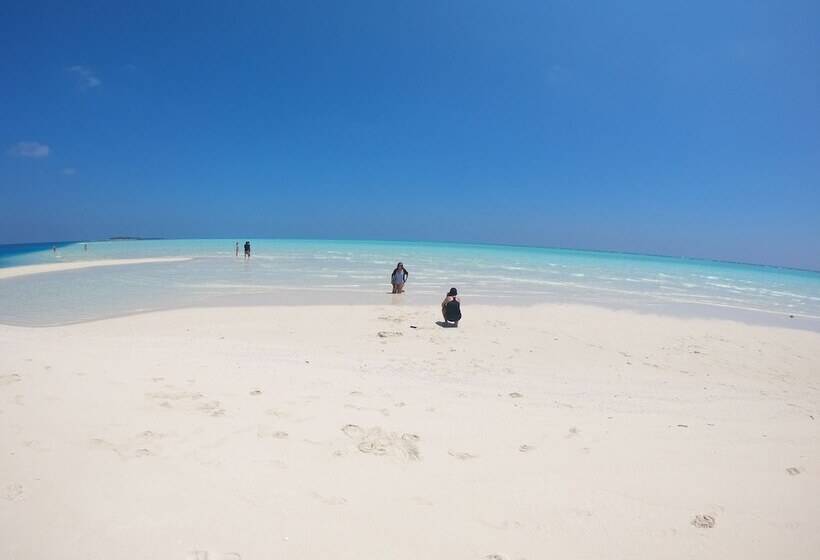 Hotel Narnia Maldives