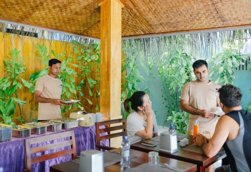 Hotel Narnia Maldives
