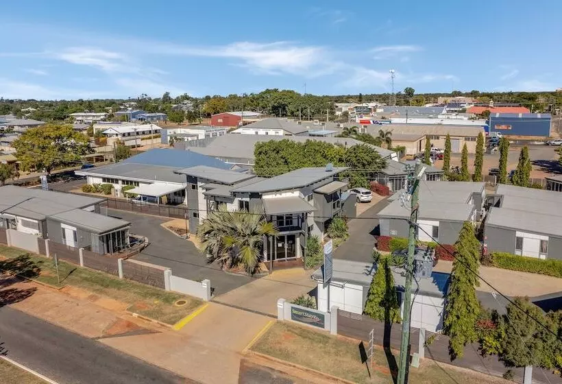 Motel Smart Stayzzz Inns