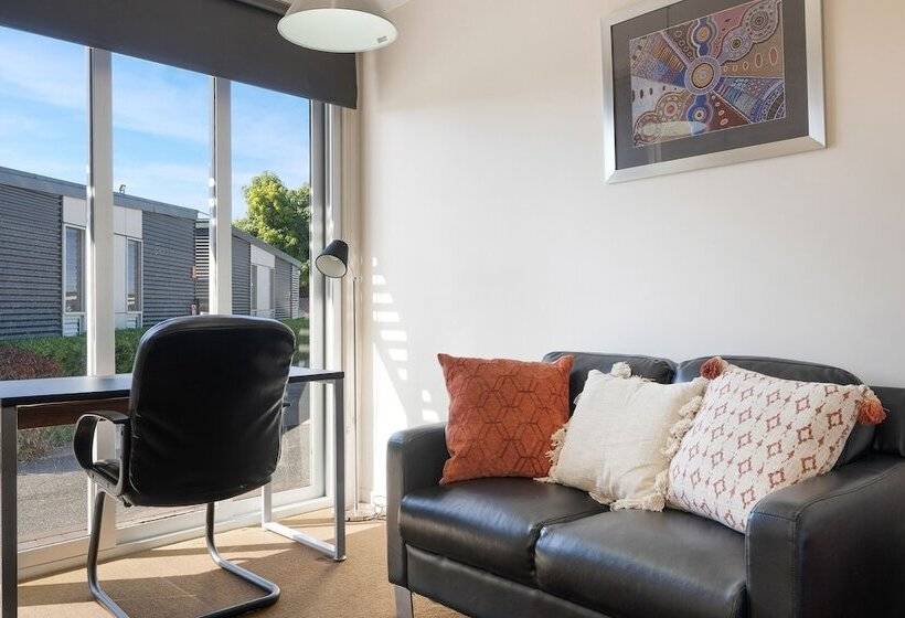 Мотель Smart Stayzzz Inns