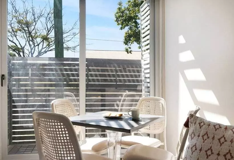 Motel Smart Stayzzz Inns