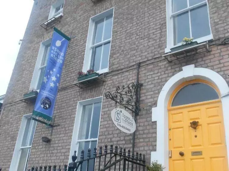 Spoon And The Stars Hostel