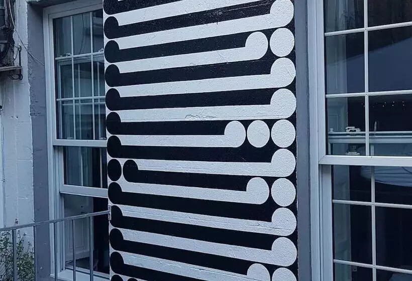 Spoon And The Stars Hostel