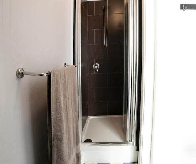 Spoon And The Stars Hostel