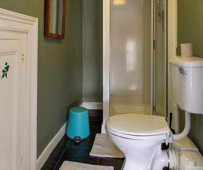 Spoon And The Stars Hostel