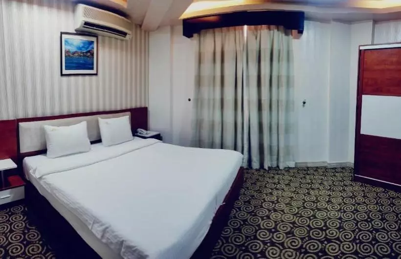 Grand Inn Hotel By Wanasa