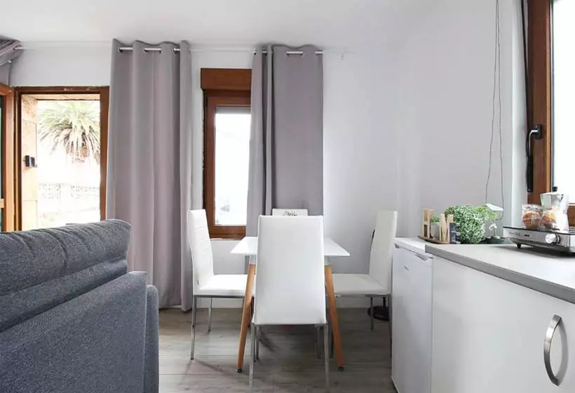 Apartamentos La Maruca Beach 3000