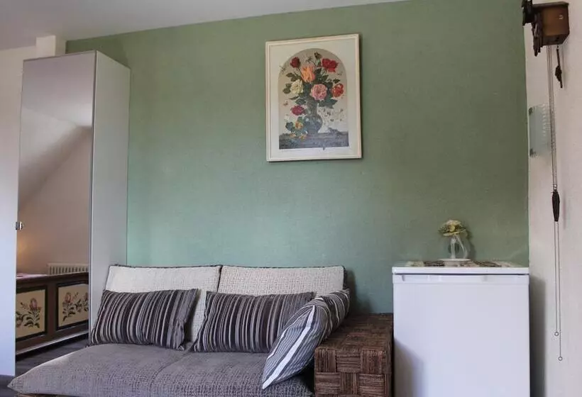 Retkeilymaja Jägerhof