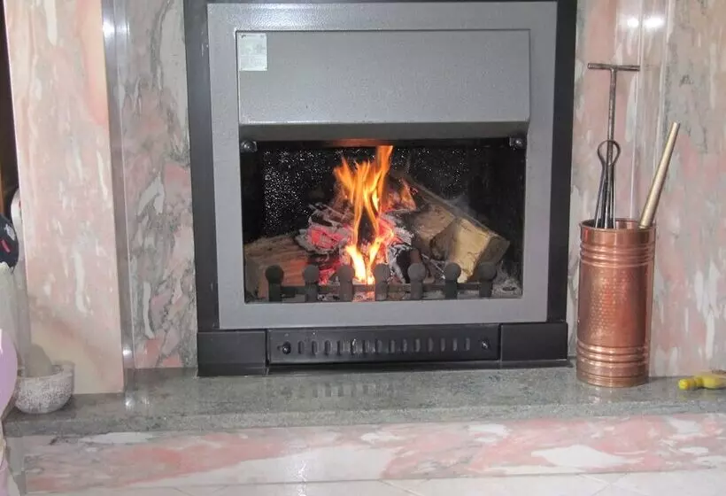 Aamiaismajoitus (B&B) Montagne Rocciose