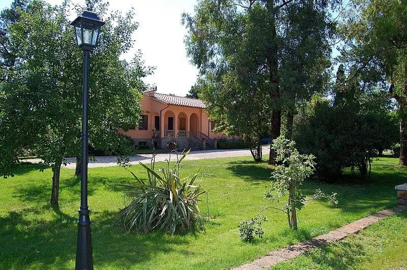 Aamiaismajoitus (B&B) Villa Iris