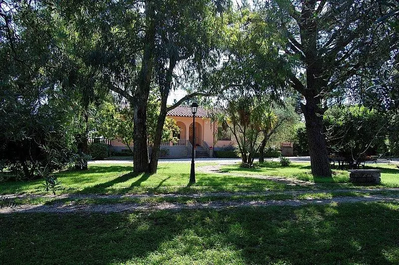 Aamiaismajoitus (B&B) Villa Iris