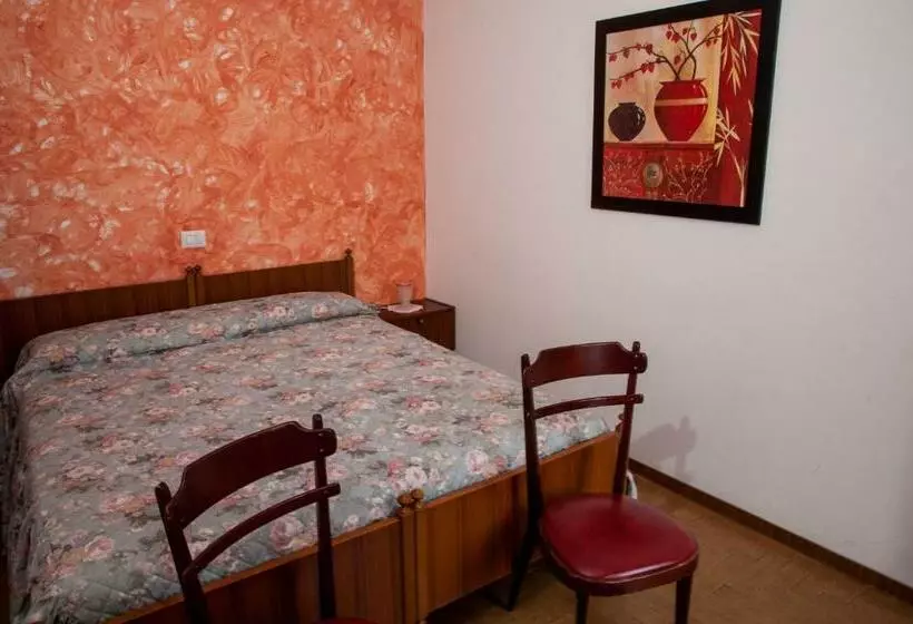 Hotelli Albergo De Jean