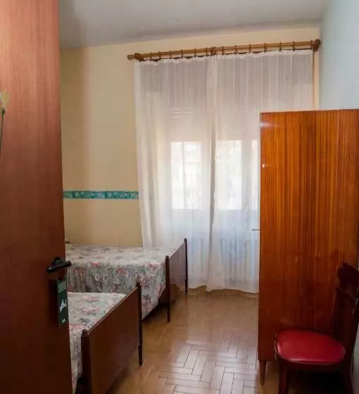 Hotelli Albergo De Jean