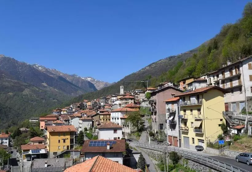 Hotelli Albergo De Jean