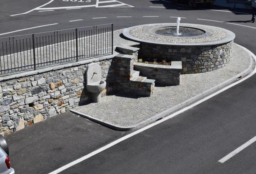 Hotel Albergo De Jean