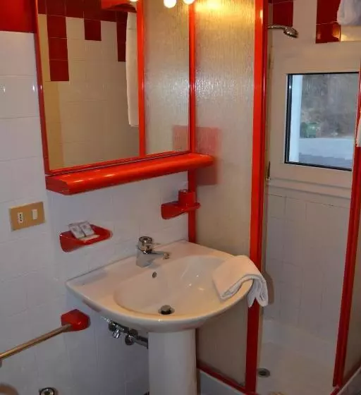 هتل Albergo Ristorante K2