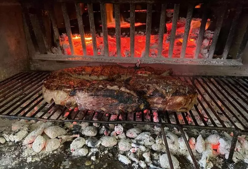 هتل Albergo Ristorante K2