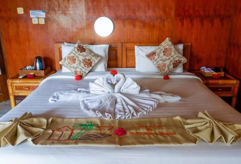Amed Cafe & Hotel Kebun Wayan