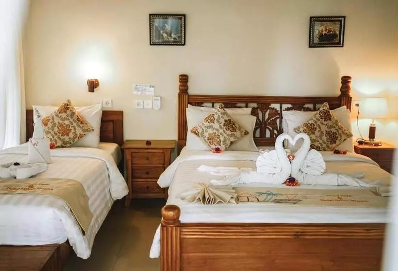 Amed Cafe & Hotel Kebun Wayan