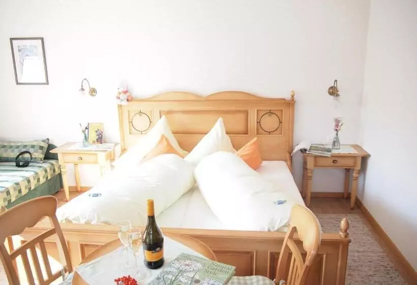 Hotelli Apart Garni Motnaida