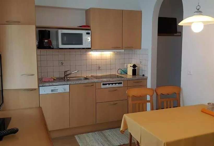 Hotelli Apart Garni Motnaida