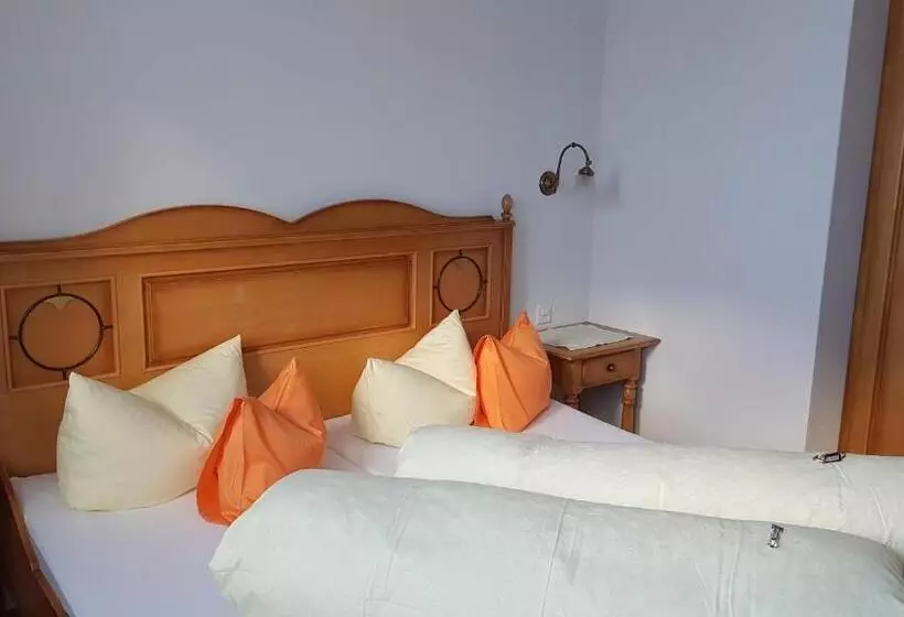 Hotelli Apart Garni Motnaida