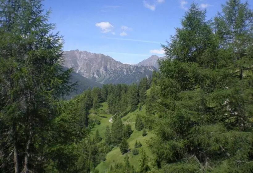 Hotelli Apart Garni Motnaida