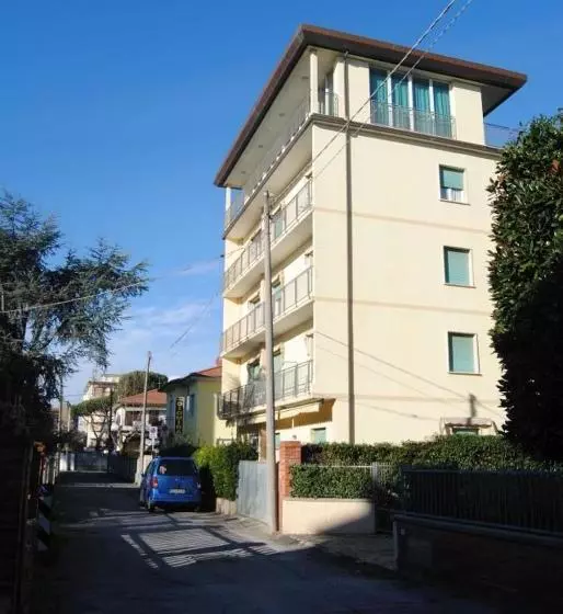 هتل Casa Diomira