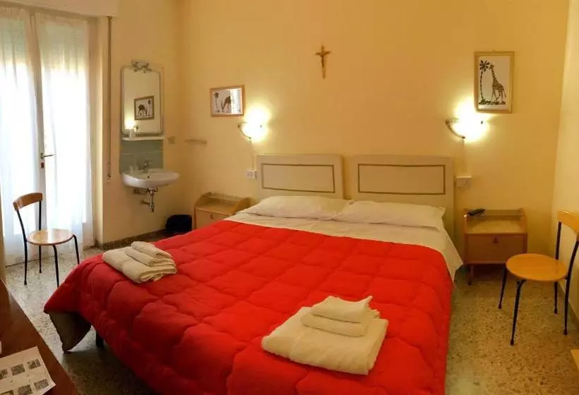 هتل Casa Diomira