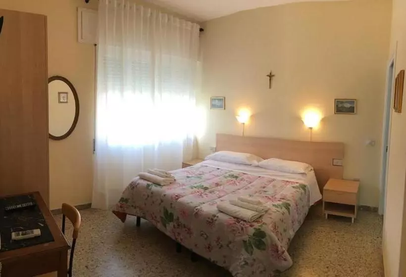 هتل Casa Diomira
