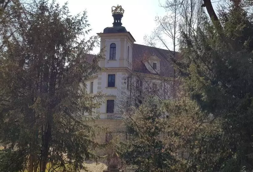 Hotel Castle