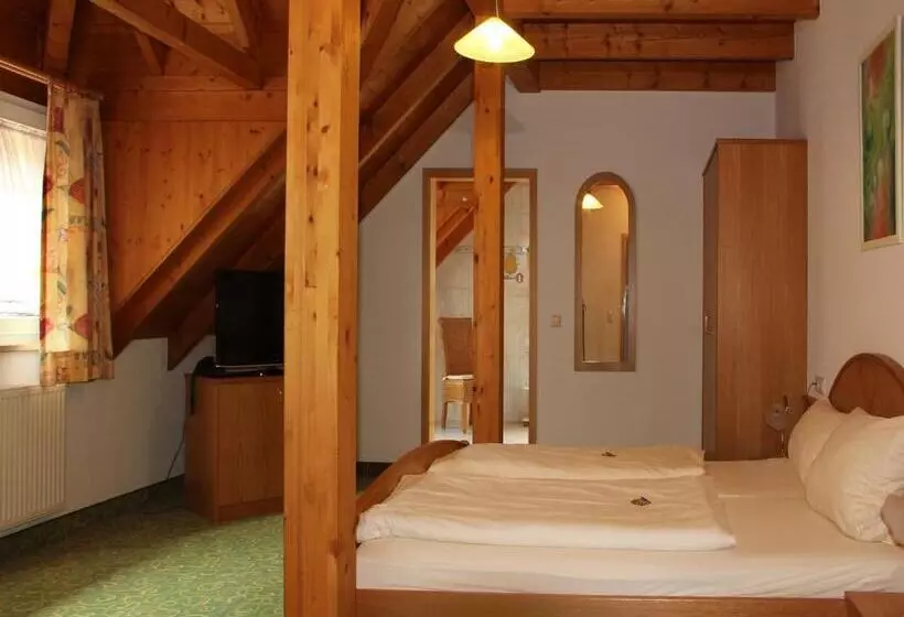 Hotelli Gasthof Rössle