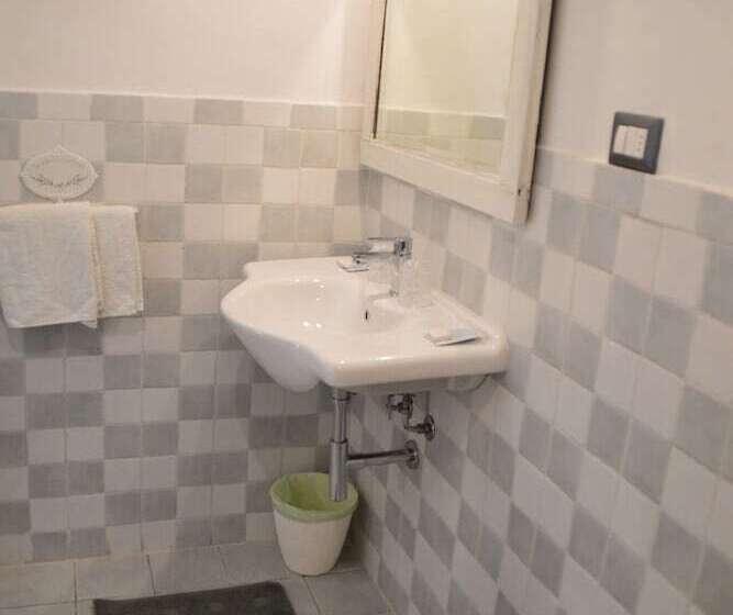 בית מלון כפרי Gli Acquerelli