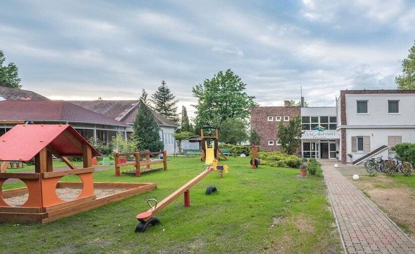 Отель Magaspart Panzió