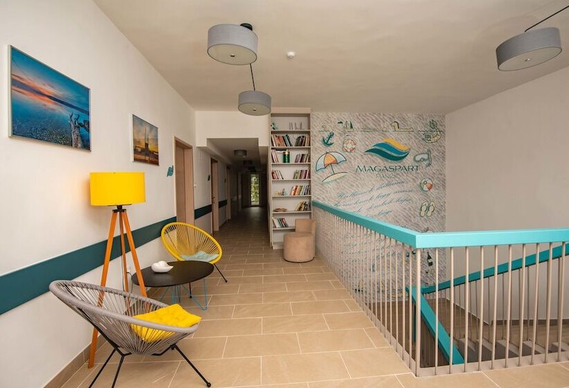 Отель Magaspart Panzió