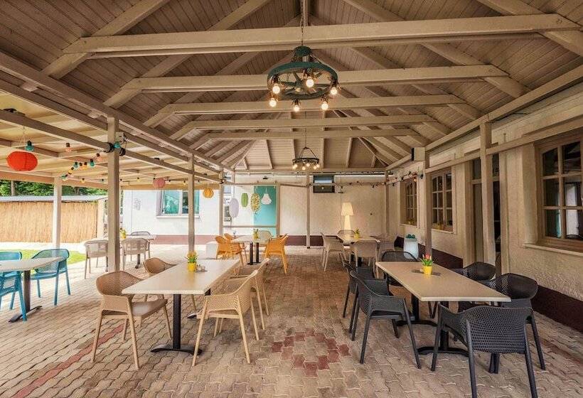 Отель Magaspart Panzió