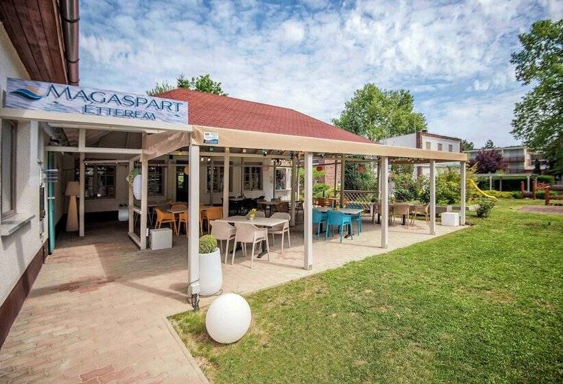Отель Magaspart Panzió