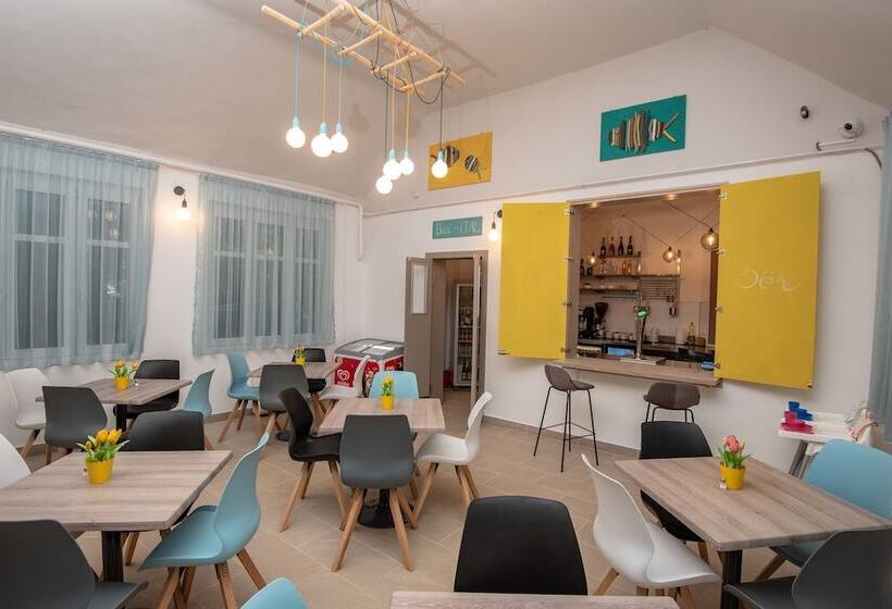 Отель Magaspart Panzió