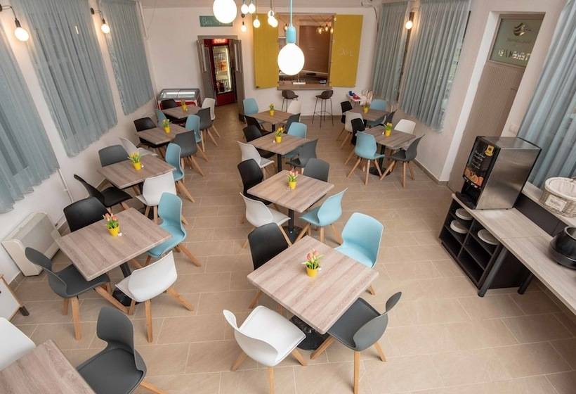 Отель Magaspart Panzió