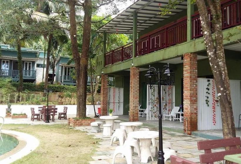 בית מלון כפרי Sunshine Inn Resort Khaolak