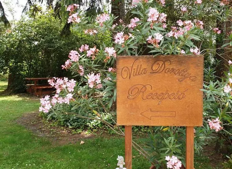 ホテル Villa Dorottya