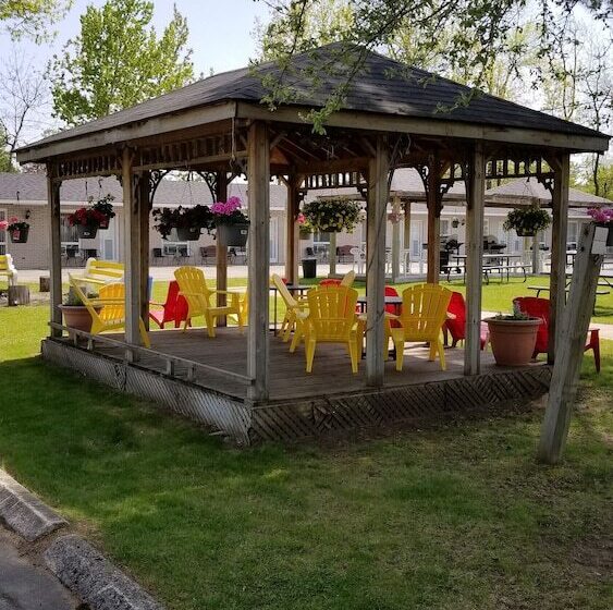 מוטל Wasaga Beach Inn And Cottages