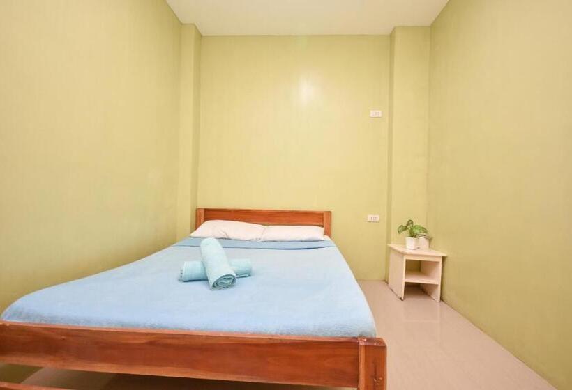 Albergue Boracay Backpackers