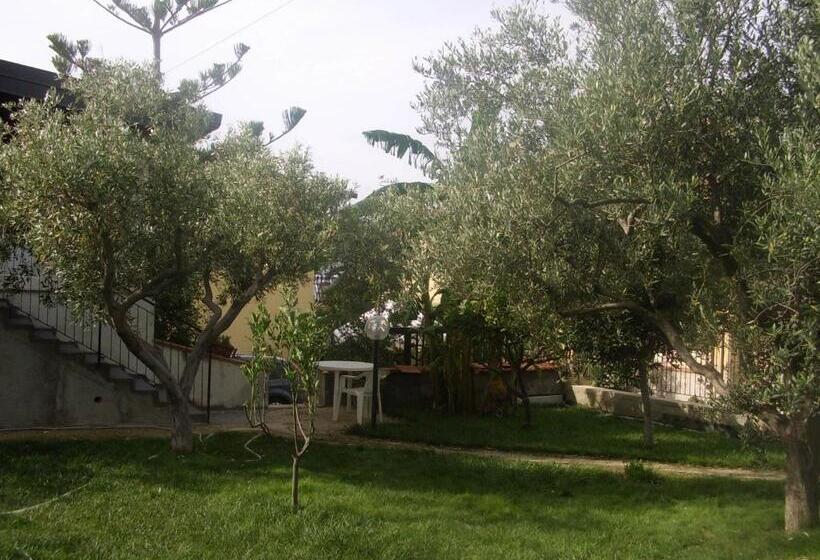 B&b Valoroso Village